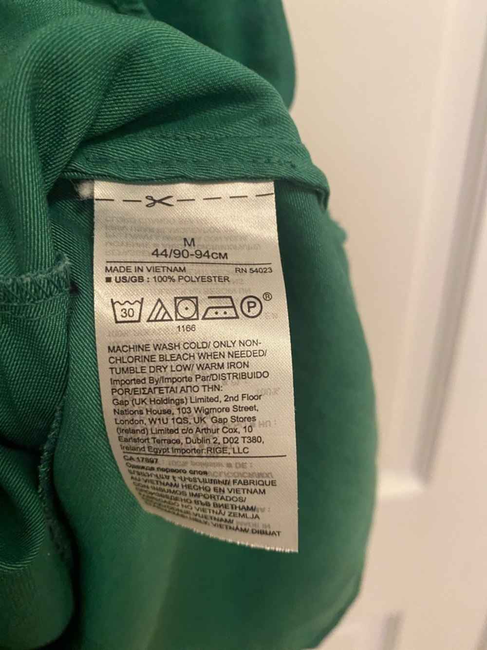 Banana Republic Women’s Emerald Green Sleeveless Wrap Top Size M - Picture 4 of 5